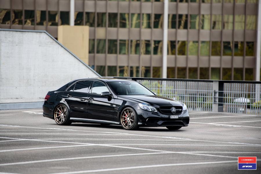  Mercedes-Benz E63 AMG on Vossen Wheels (VWS-1) 2016 года  (фото 1 из 29)